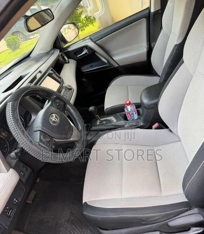 Toyota RAV4 2017 Gray
