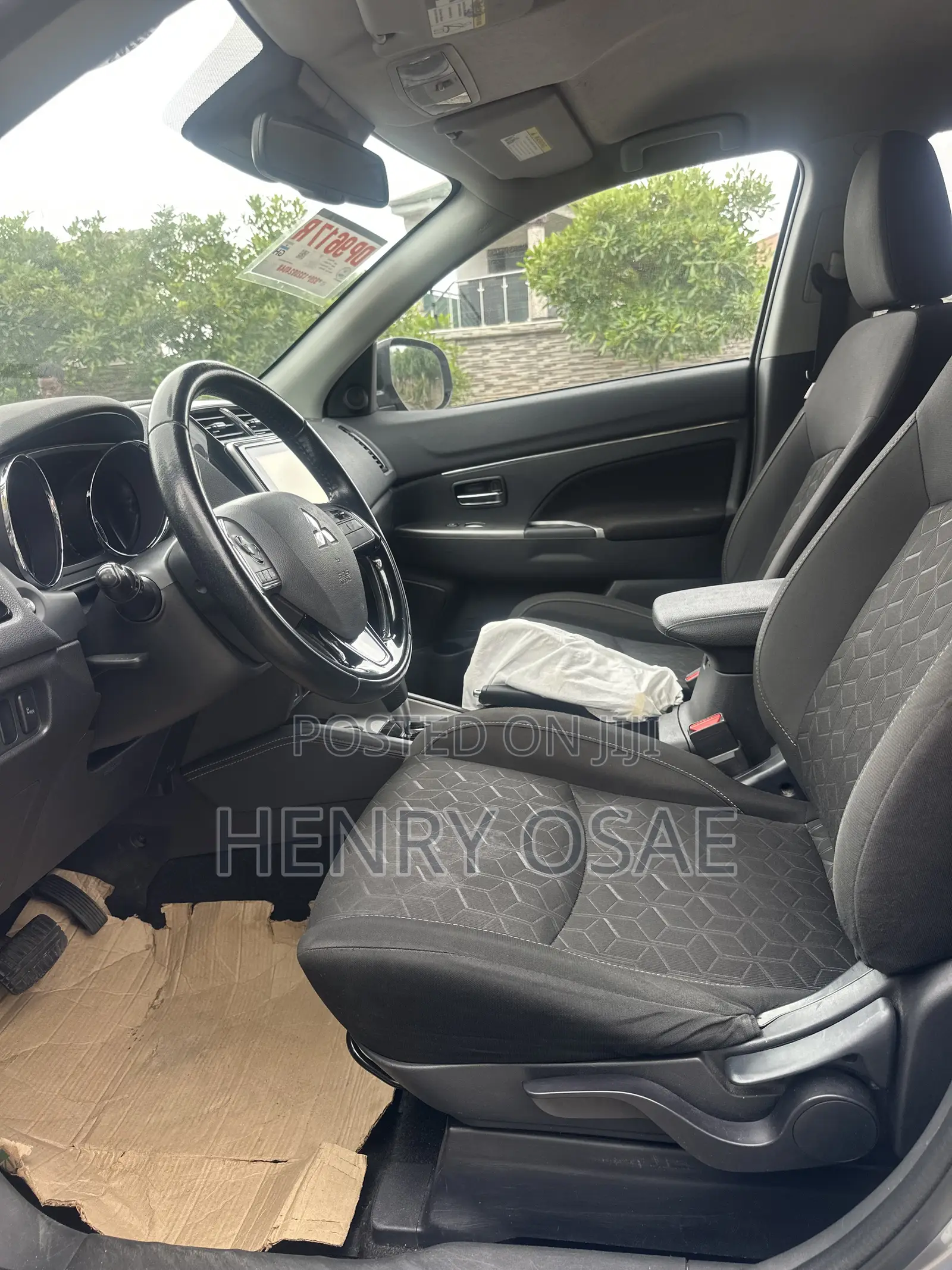Mitsubishi Outlander SE 2022 Silver