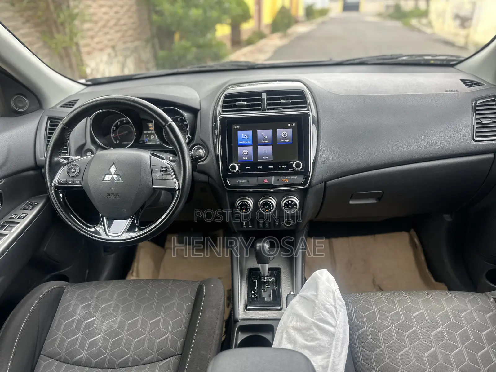 Mitsubishi Outlander SE 2022 Silver