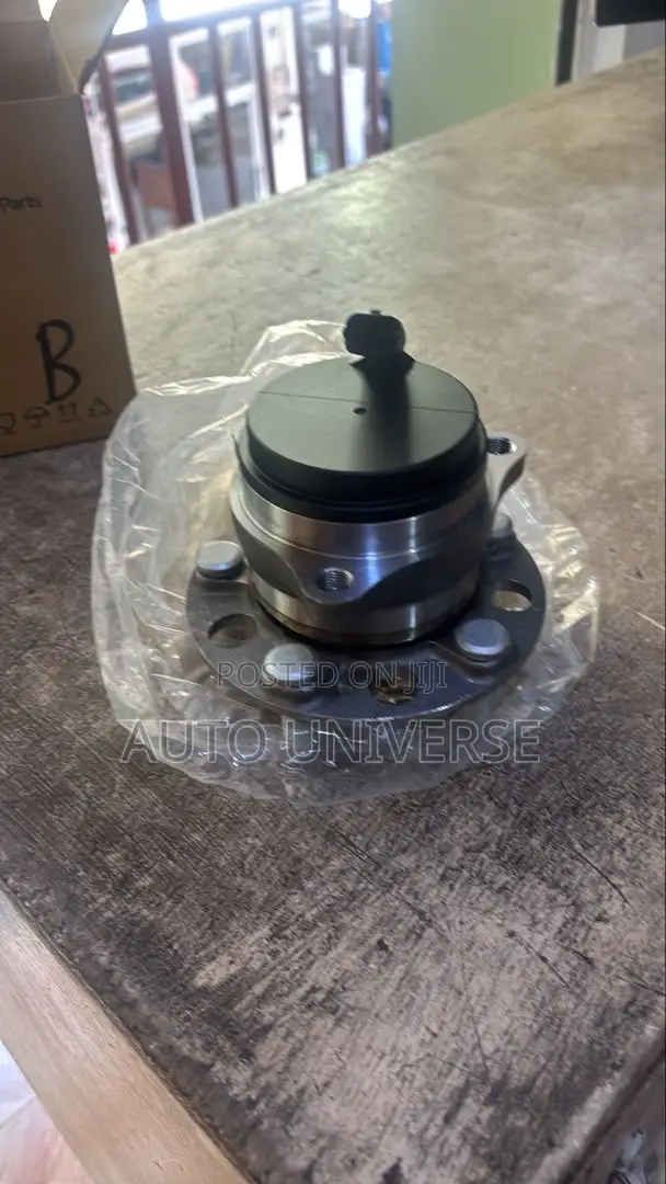 Hyundai Tucson 2023, 2024, 2025, Hub Available