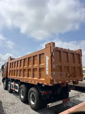 Heavy Duty Truck