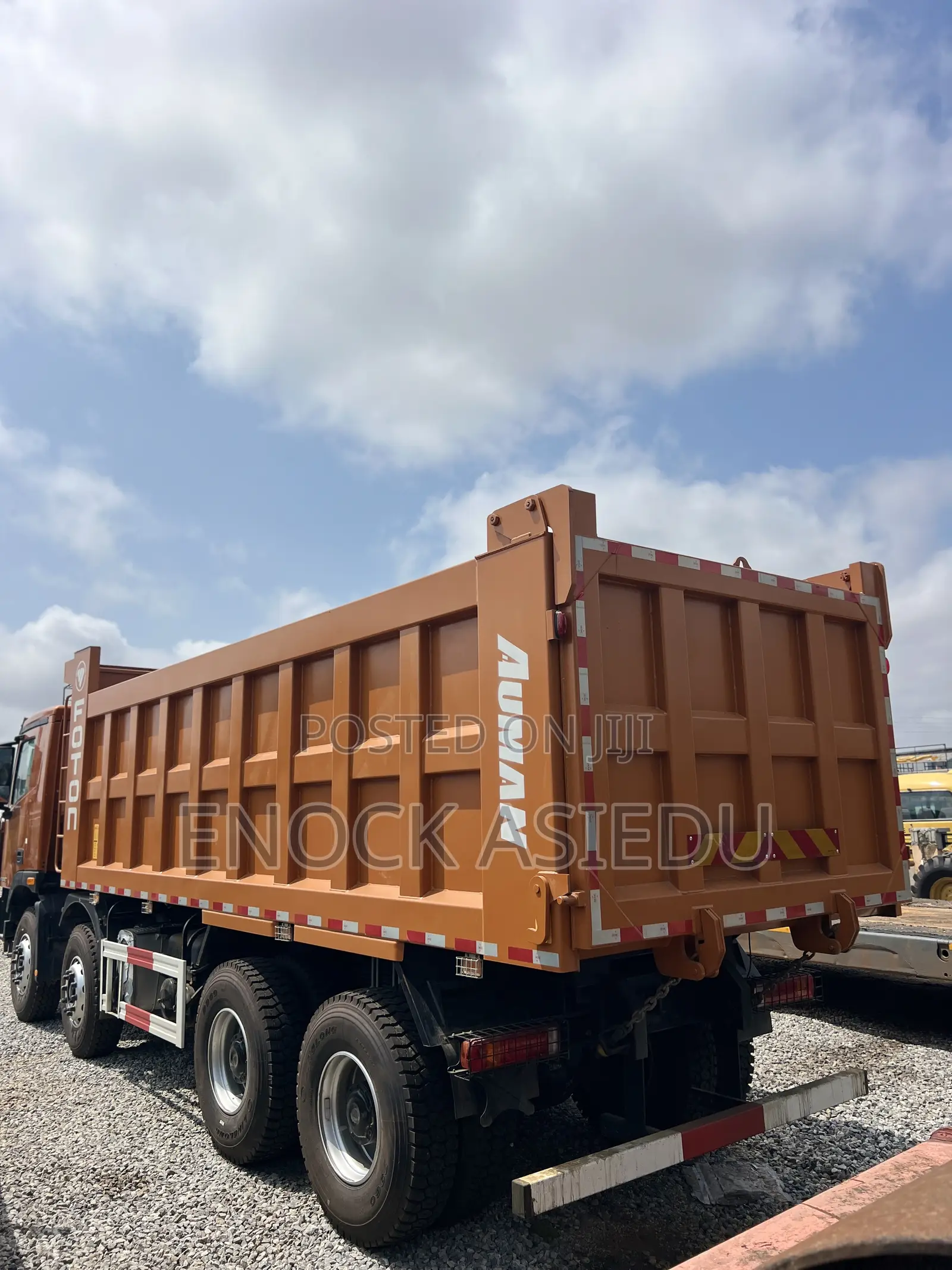Heavy Duty Truck
