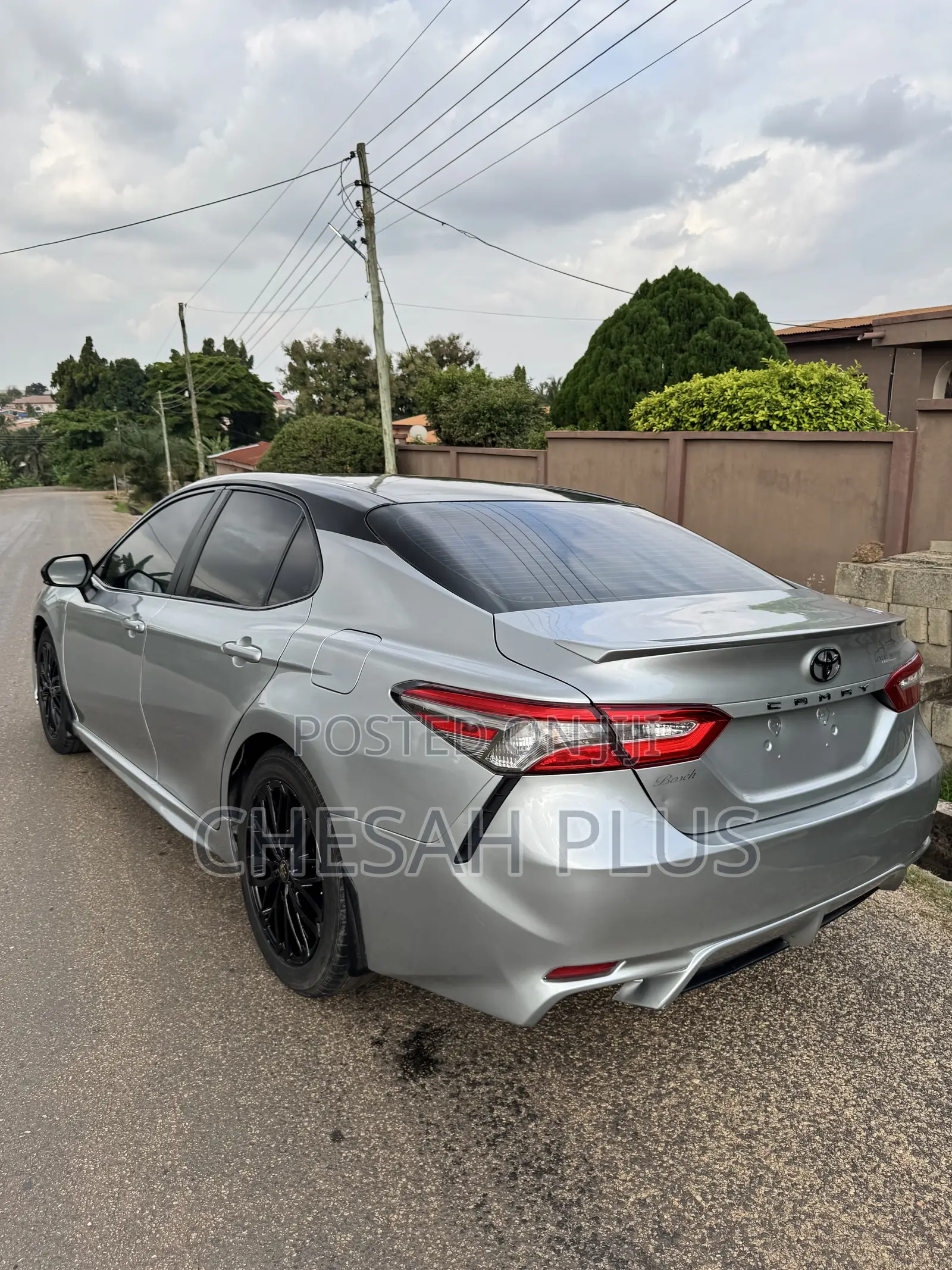 Toyota Camry SE Nightshade FWD 2020 Silver