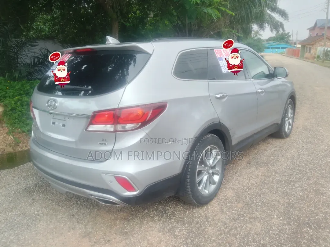 Hyundai Santa Fe 2017 Gray