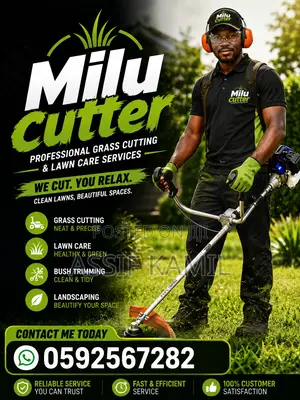 Green Grass Cutter / Lawn Care Worker
