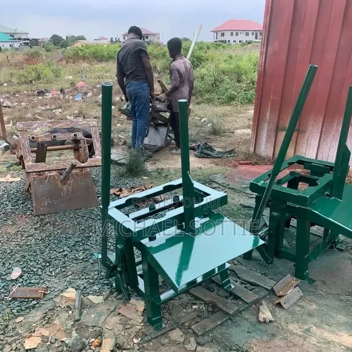 Quality Electric Block Moulding Machine