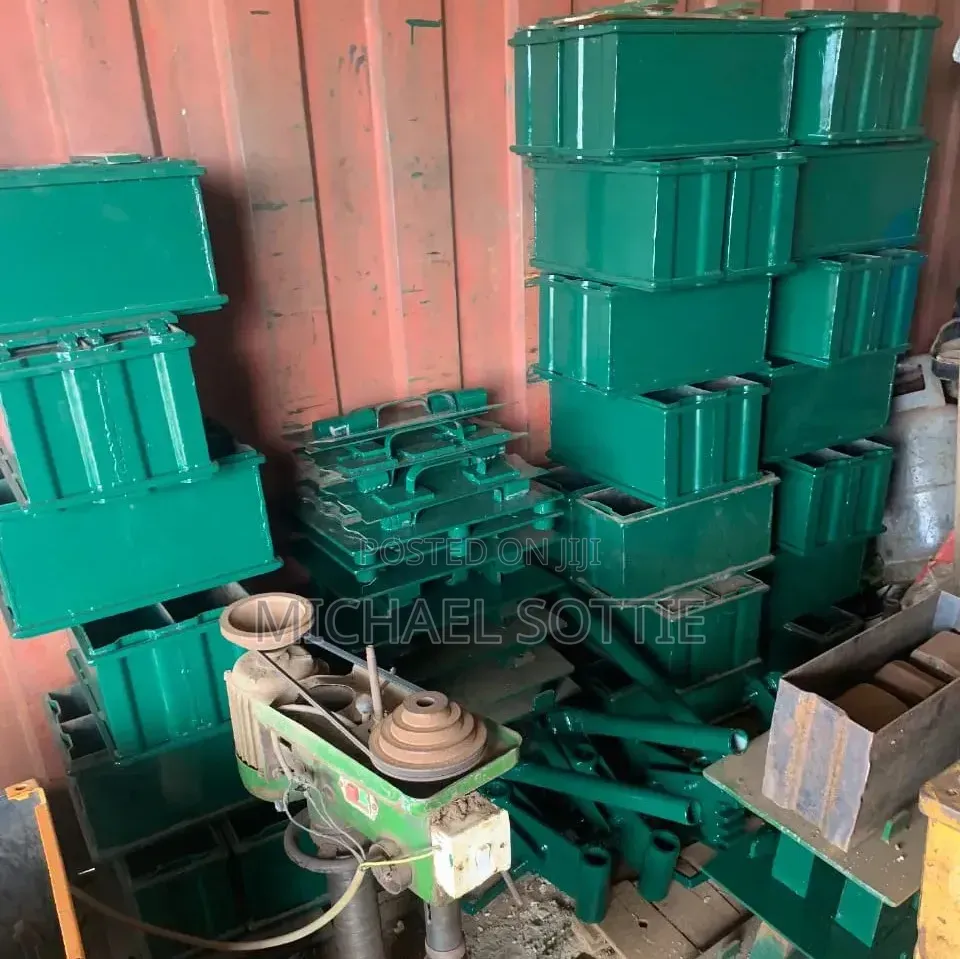 Quality Electric Block Moulding Machine