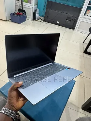 Samsung Galaxy Book4 16GB Qualcomm Snapdragon X Plus SSHD+SSD 512GB