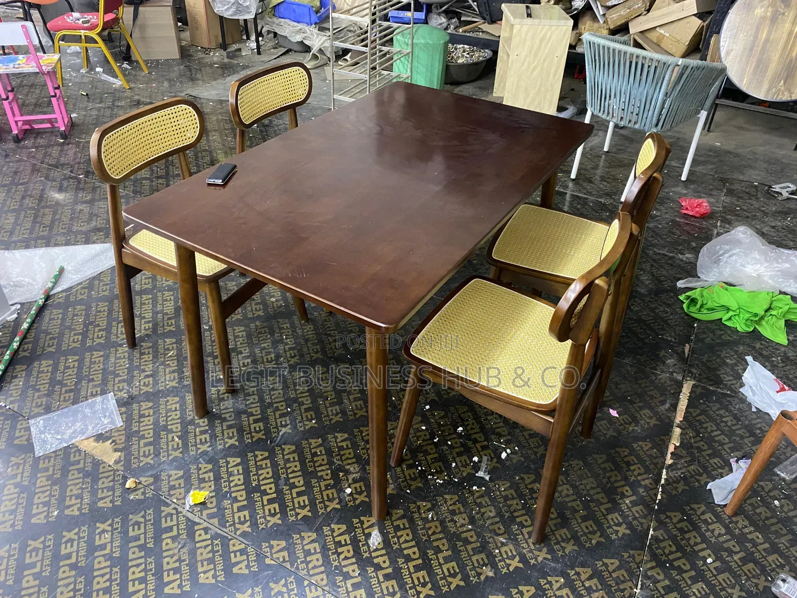 Modern Wood Newly Dining Set