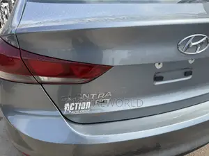 Hyundai Elantra SE 2018 Gray