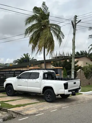 Toyota Tacoma SR5 Double Cab 5' Bed I4 AT 2023 White