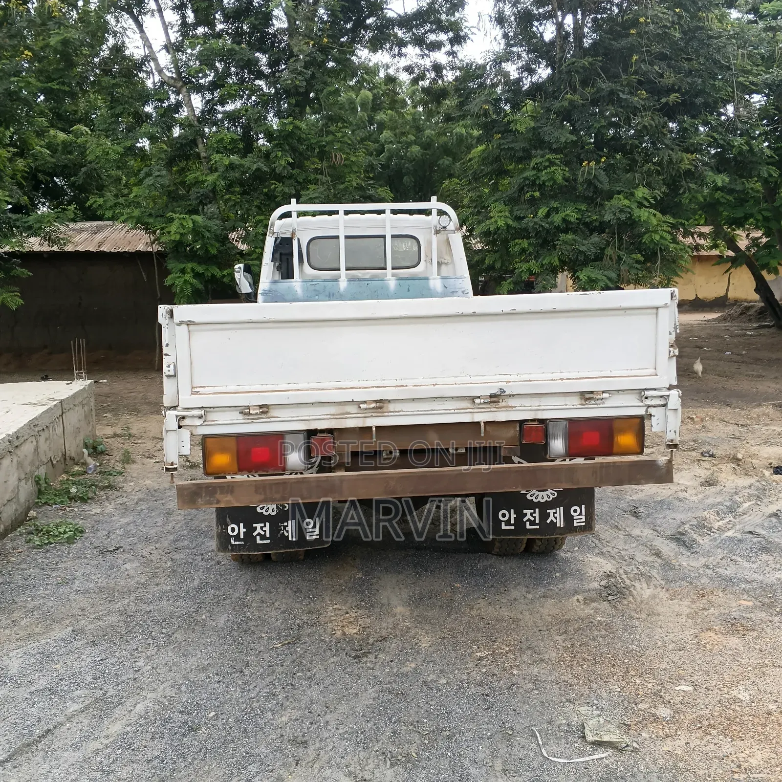 Hyundai Mighty 2
