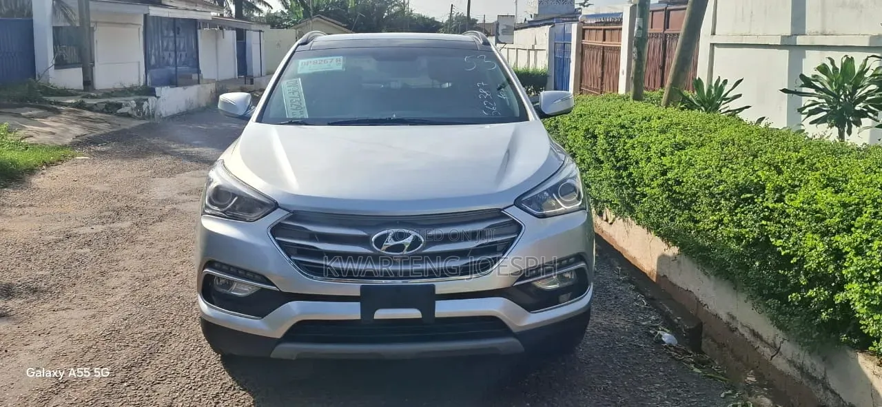 Hyundai Santa Fe 2018 Silver