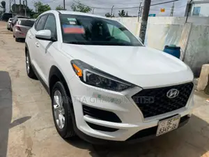 Hyundai Tucson SE AWD 2019 White