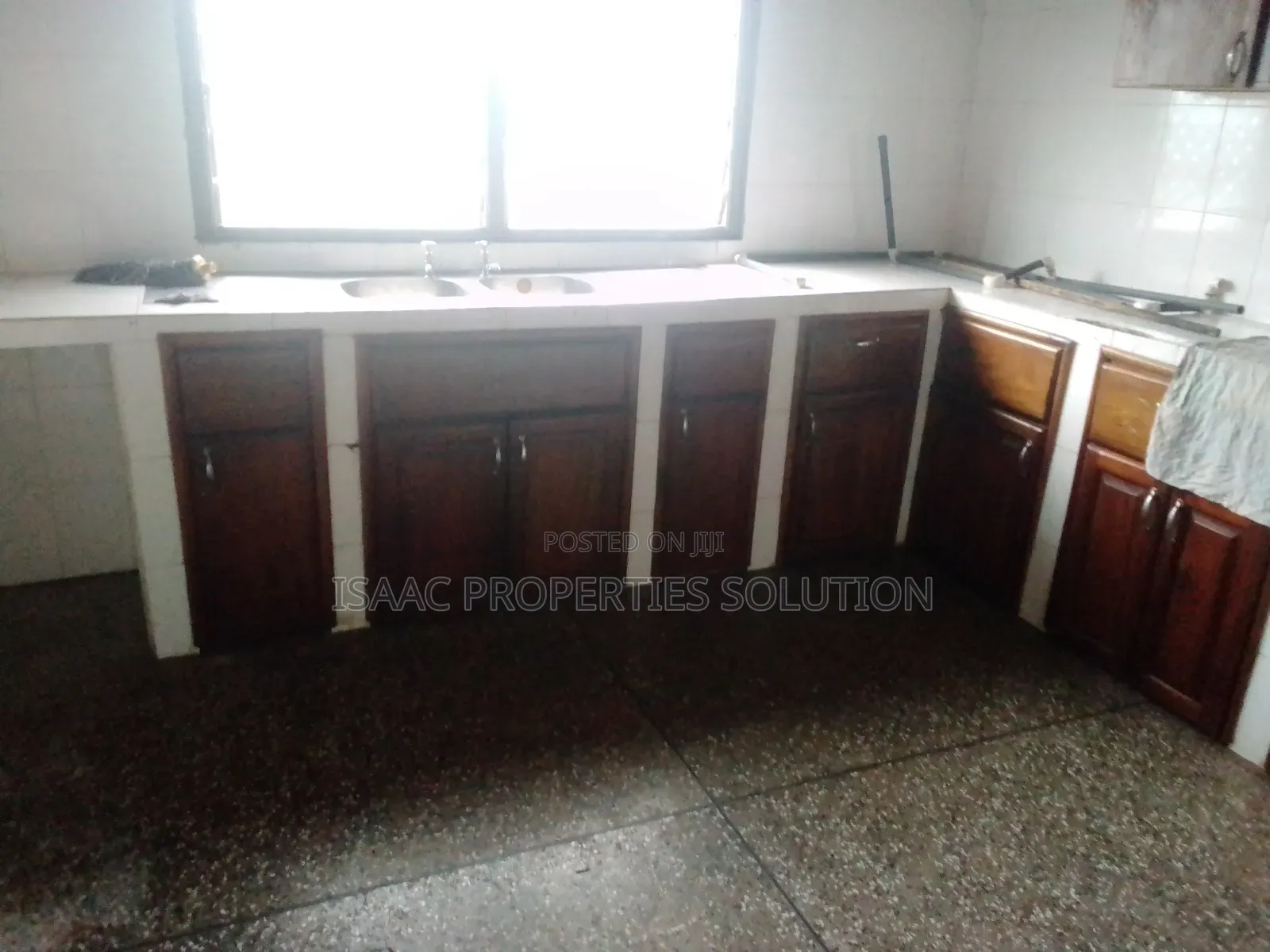4bdrm Bungalow in Isaac Properties, Shama Ahanta East Metropolitan