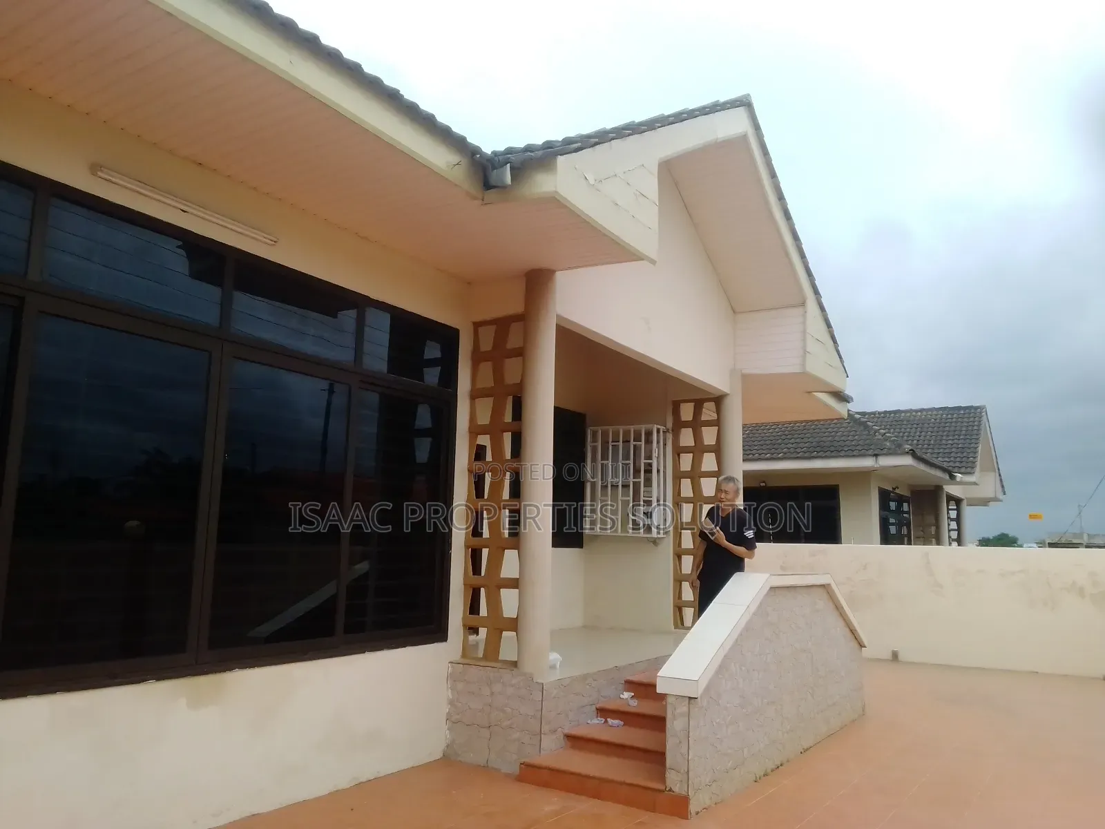 4bdrm Bungalow in Isaac Properties, Shama Ahanta East Metropolitan