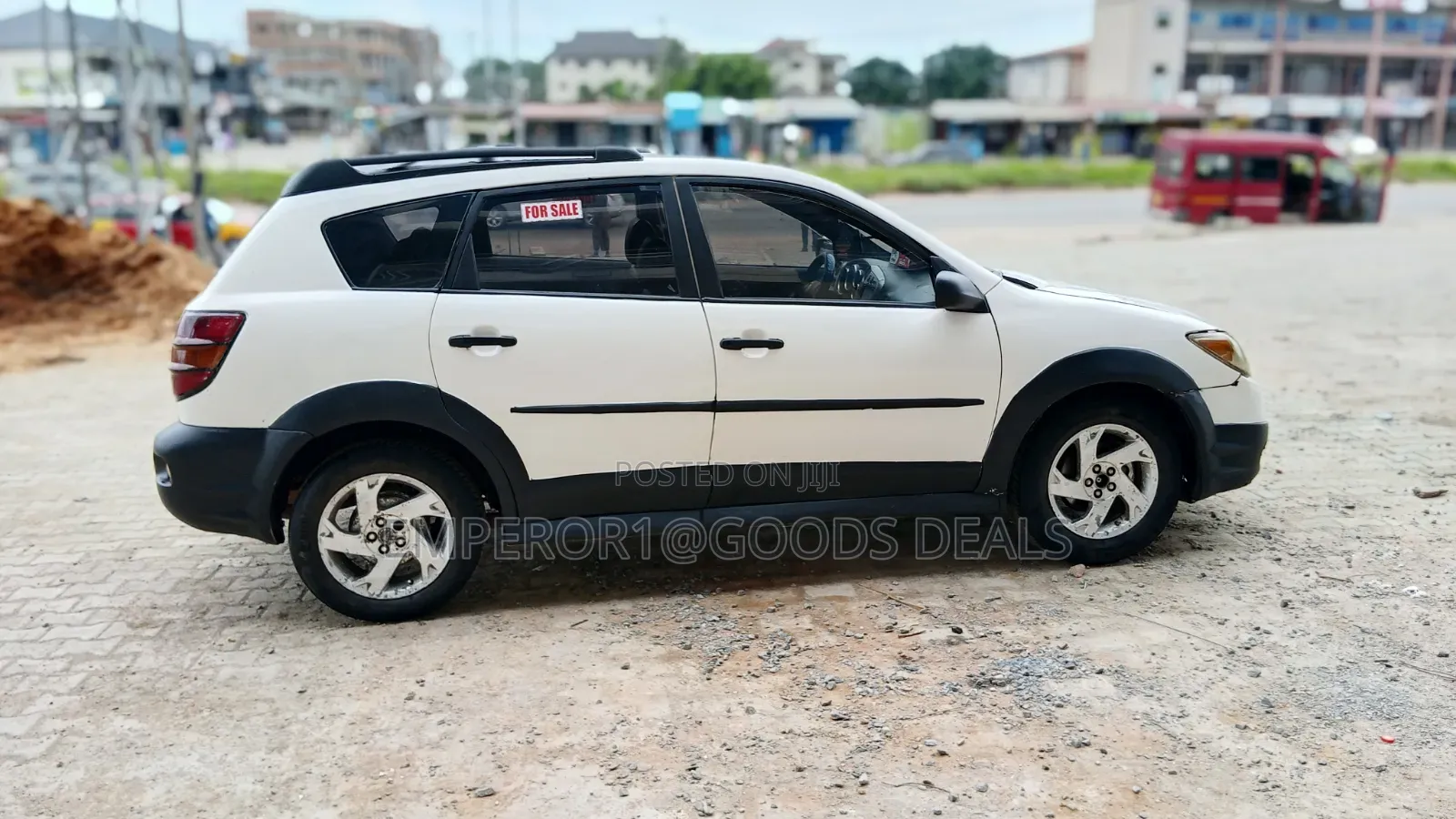 Pontiac Vibe 2007 White