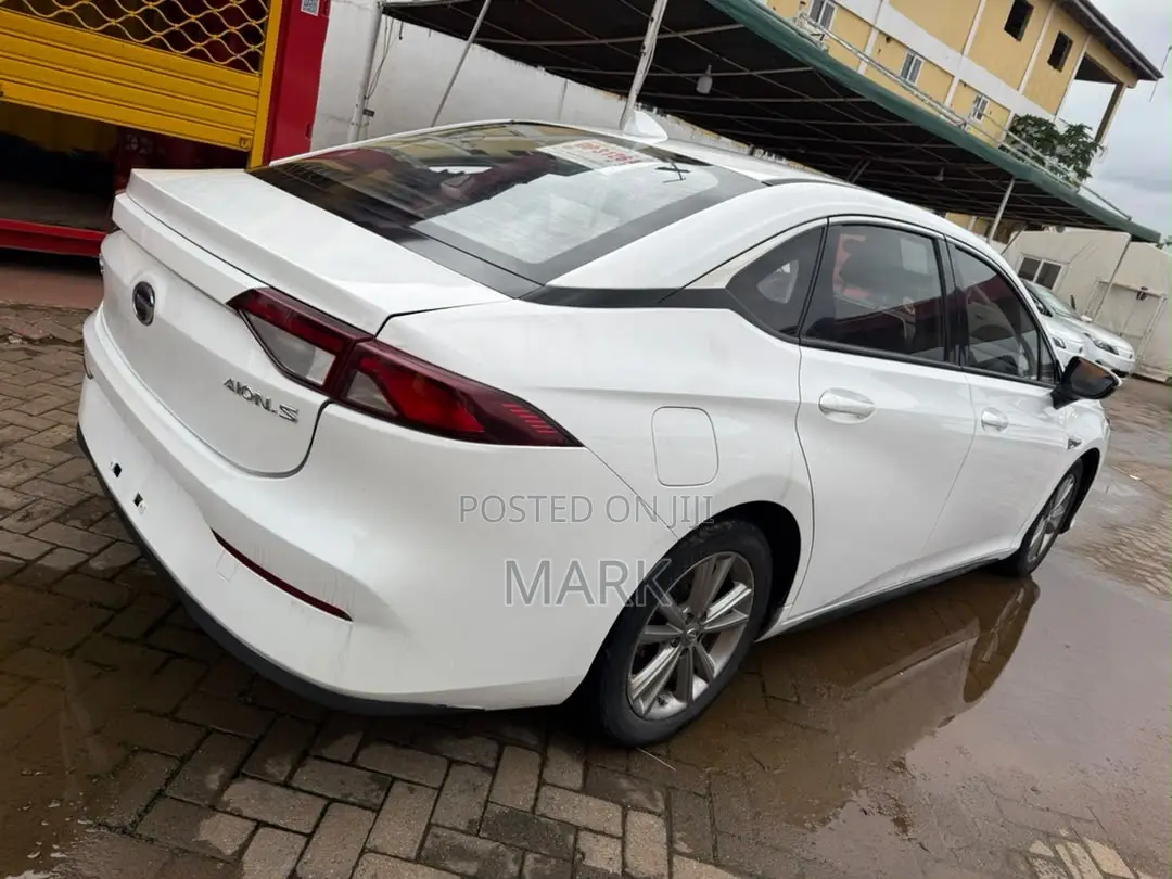 Car 2020 White