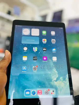 Apple iPad 10.2 (2019) 32 GB Gray