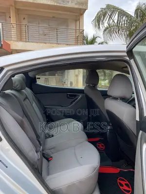 Hyundai Elantra 2013 Silver