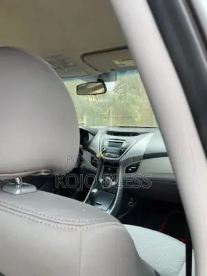 Hyundai Elantra 2013 Silver