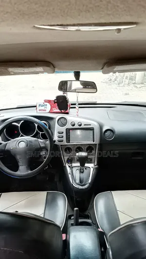 Pontiac Vibe 2007 White