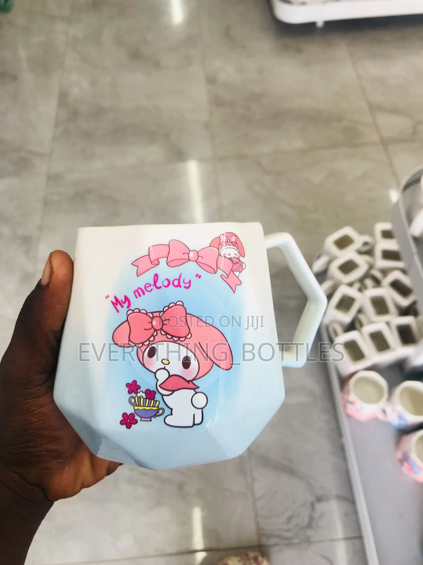Bottles, Mugs Tumblers for Kids and Adults