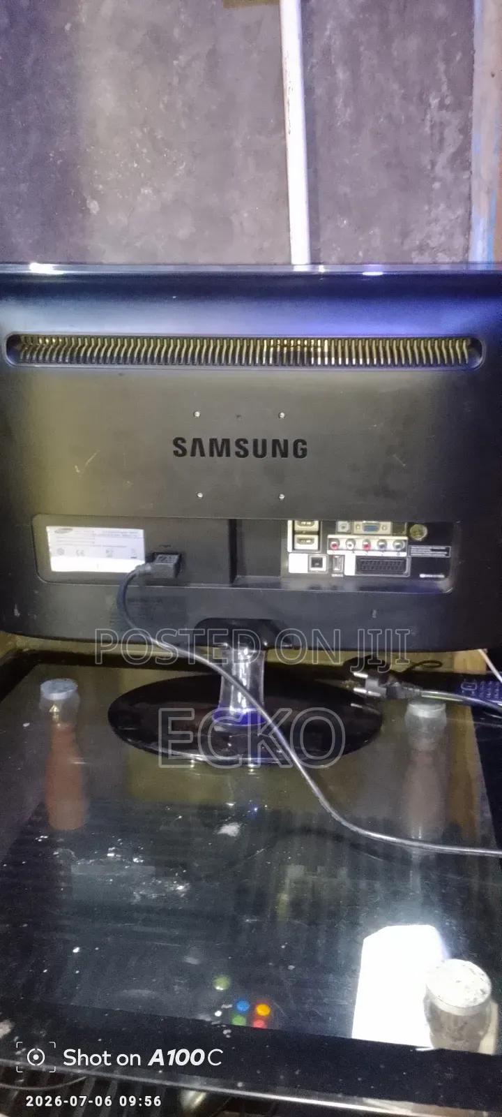 Original Samsung 24"