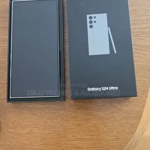 New Samsung Galaxy S24 Ultra 256 GB Gold