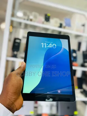 Apple iPad 10.2 (2019) 32 GB Gray