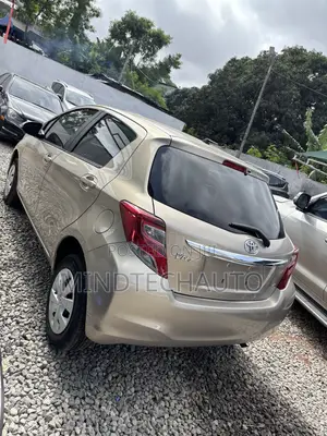 Toyota Vitz 1.5 FWD 3dr 2016 Gold