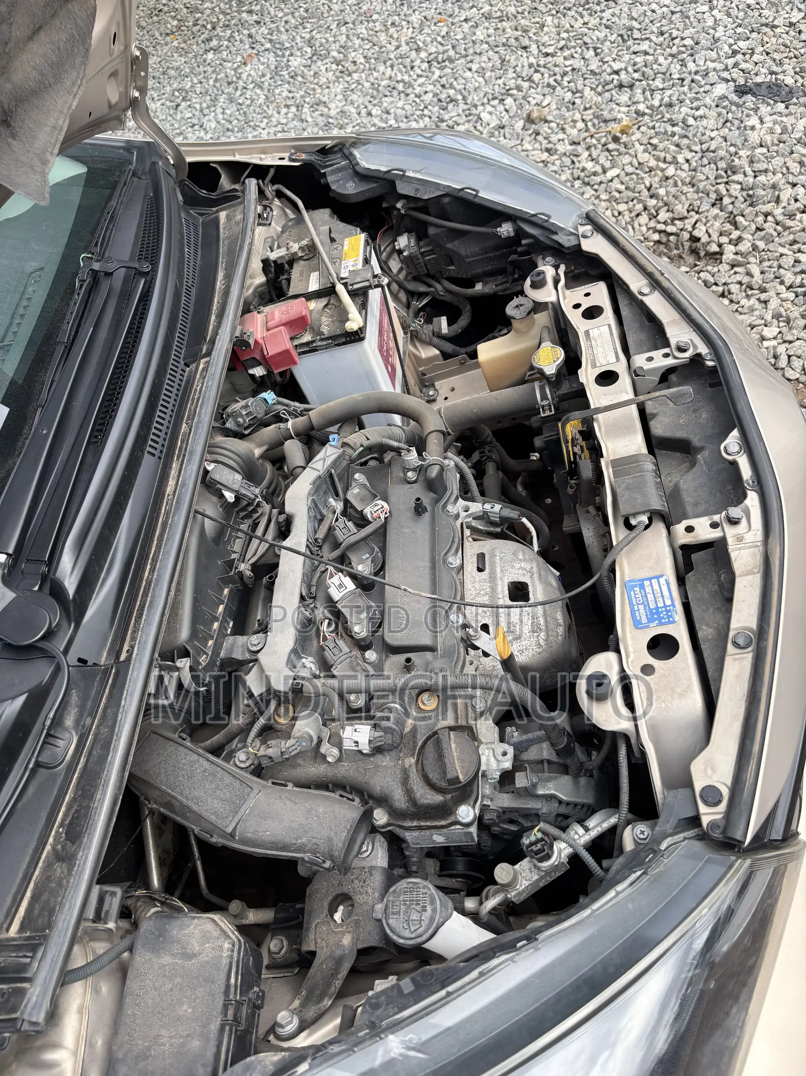 Toyota Vitz 1.5 FWD 3dr 2016 Gold