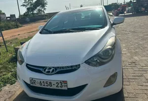 Hyundai Elantra 2013 White