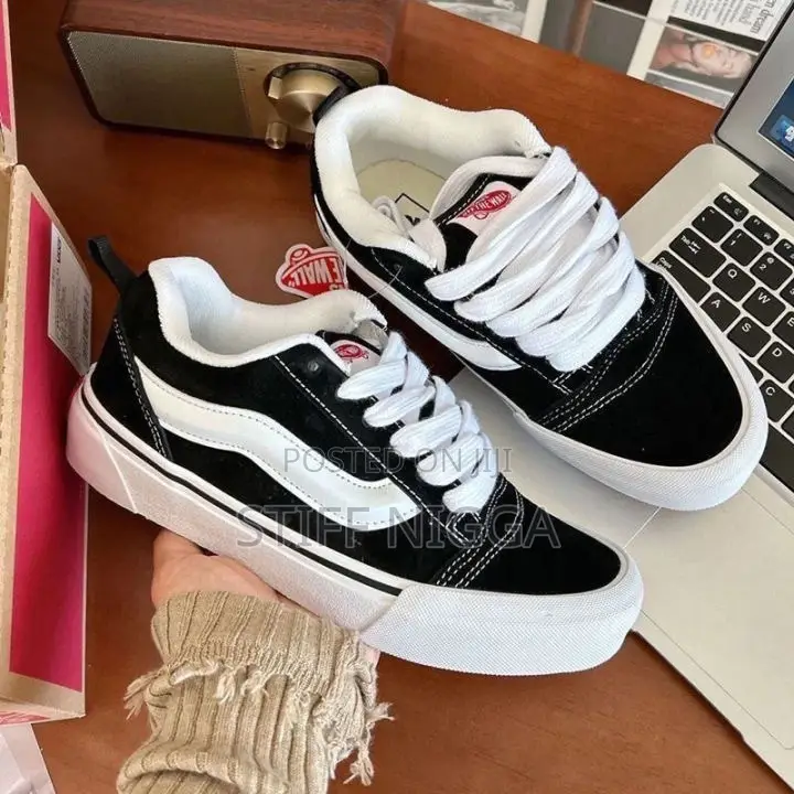 Vans New Skool Sneakers