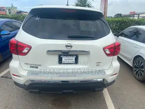 Nissan Pathfinder SL 4dr 4x4 (3.5L 6cyl) 2017 White