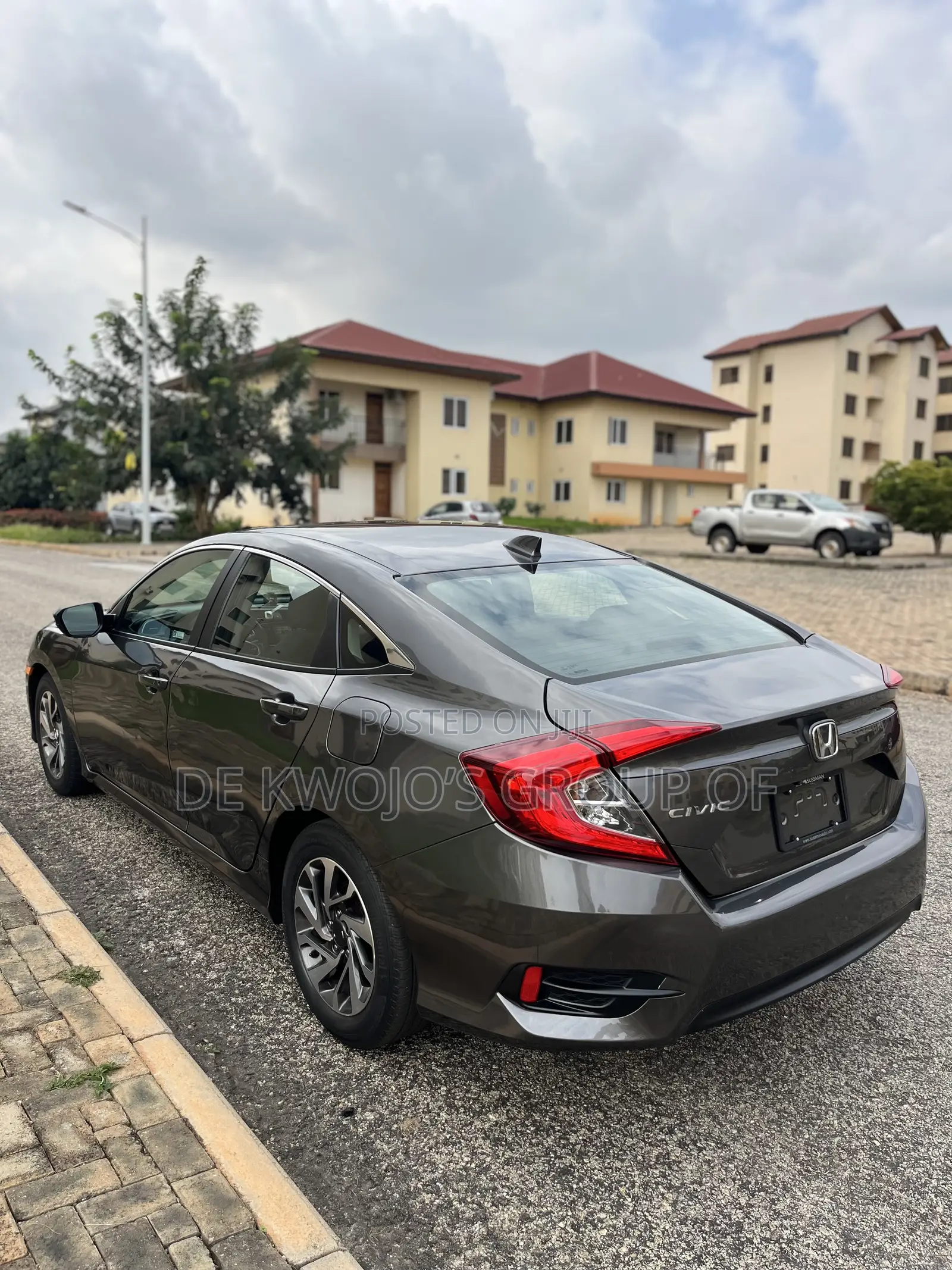 Honda Civic EX Sedan 2018 Gray