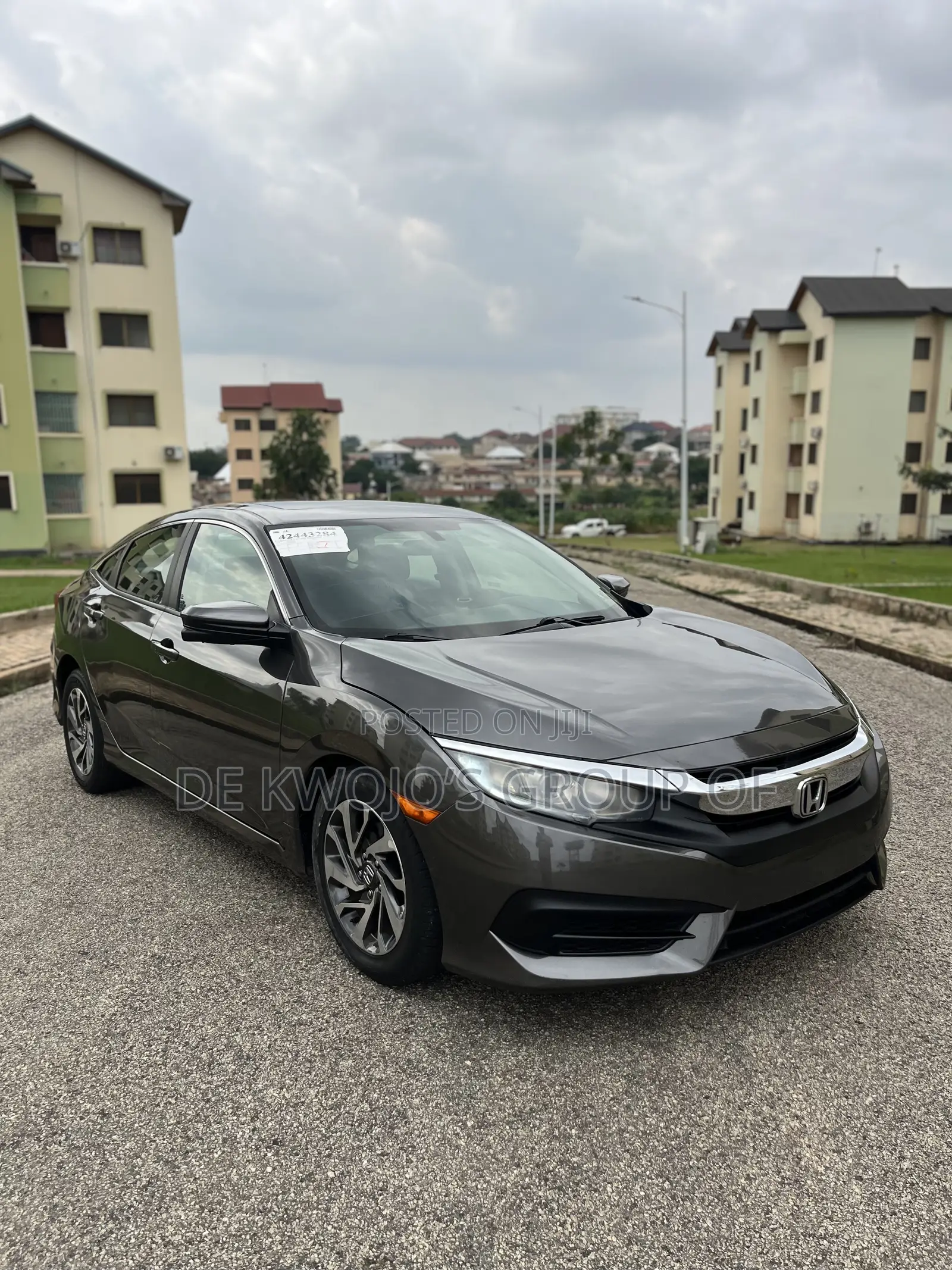 Honda Civic EX Sedan 2018 Gray