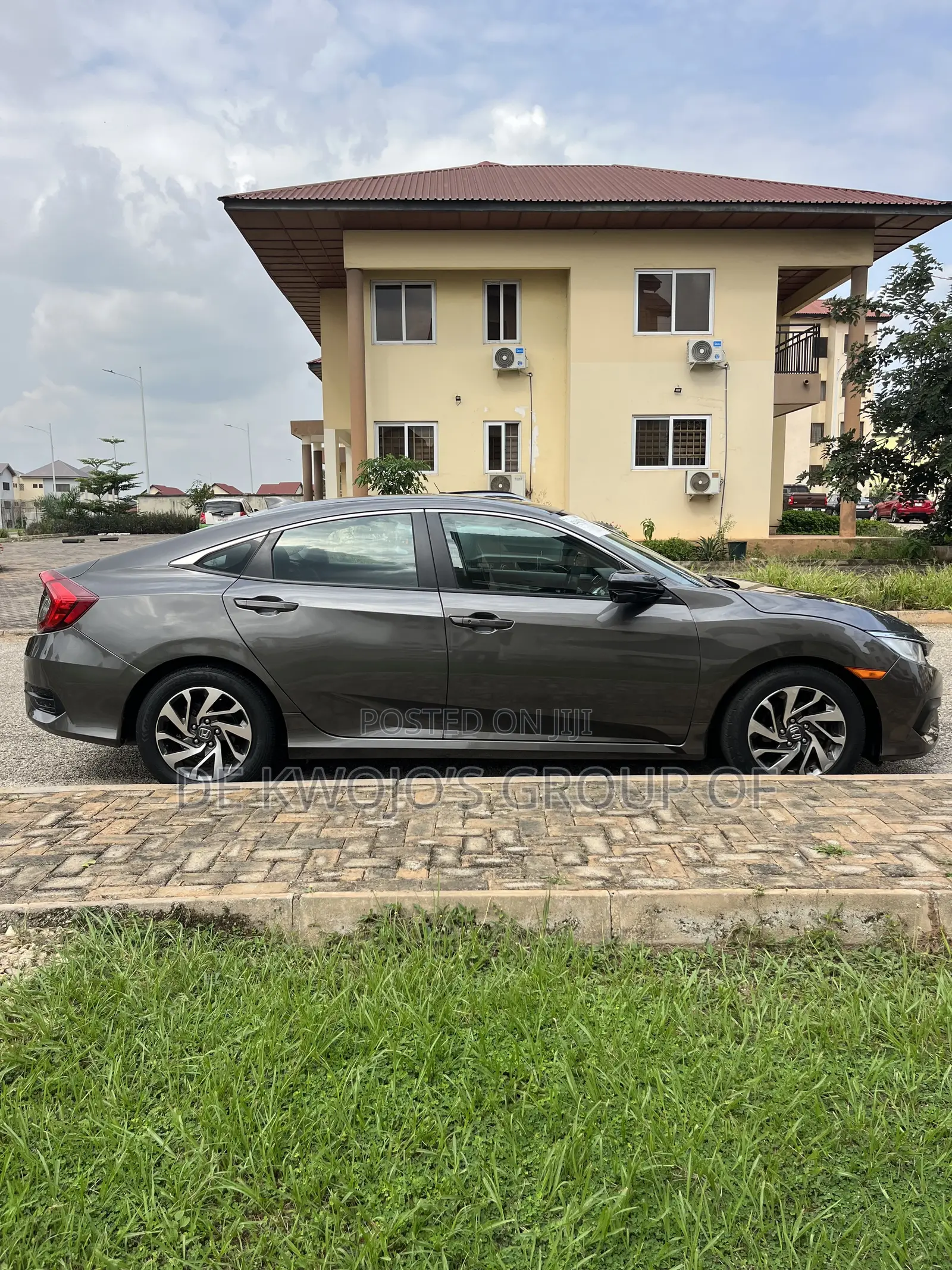 Honda Civic EX Sedan 2018 Gray