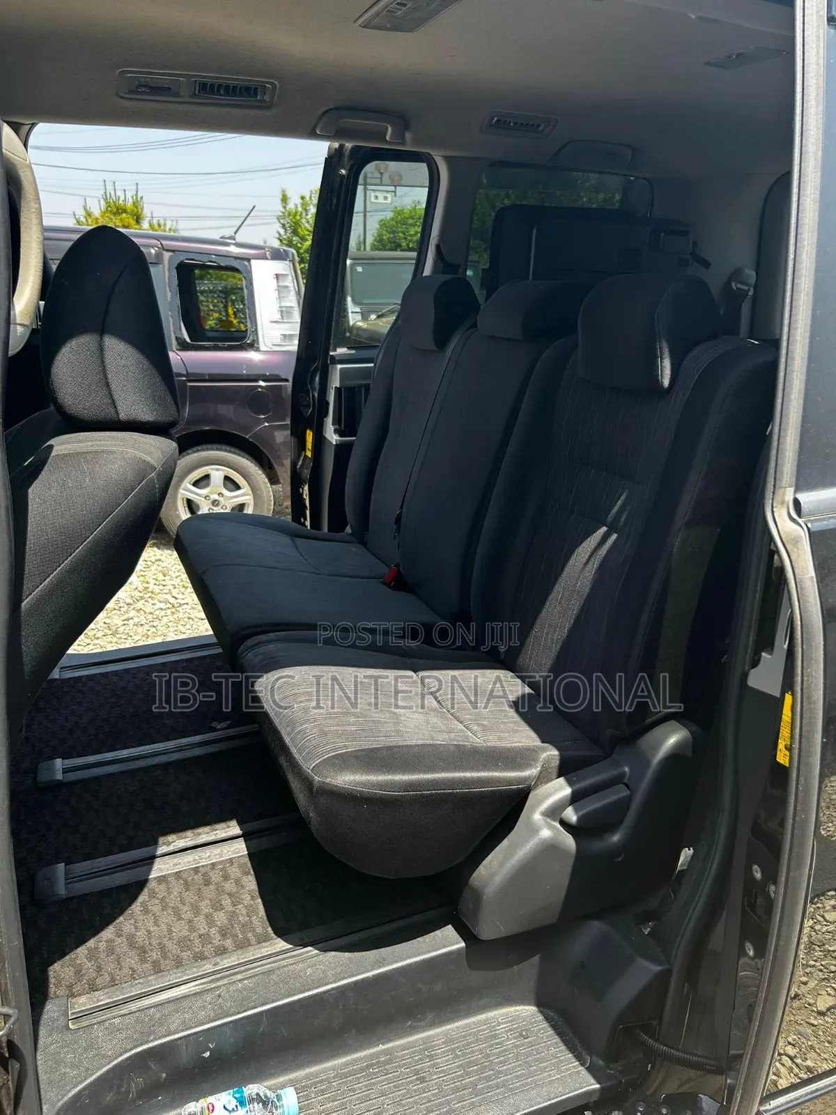 Toyota Voxy 2012 Black