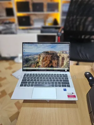 Laptop HP EliteBook x360 1030 G8 8GB Intel Core i7 SSD 256GB
