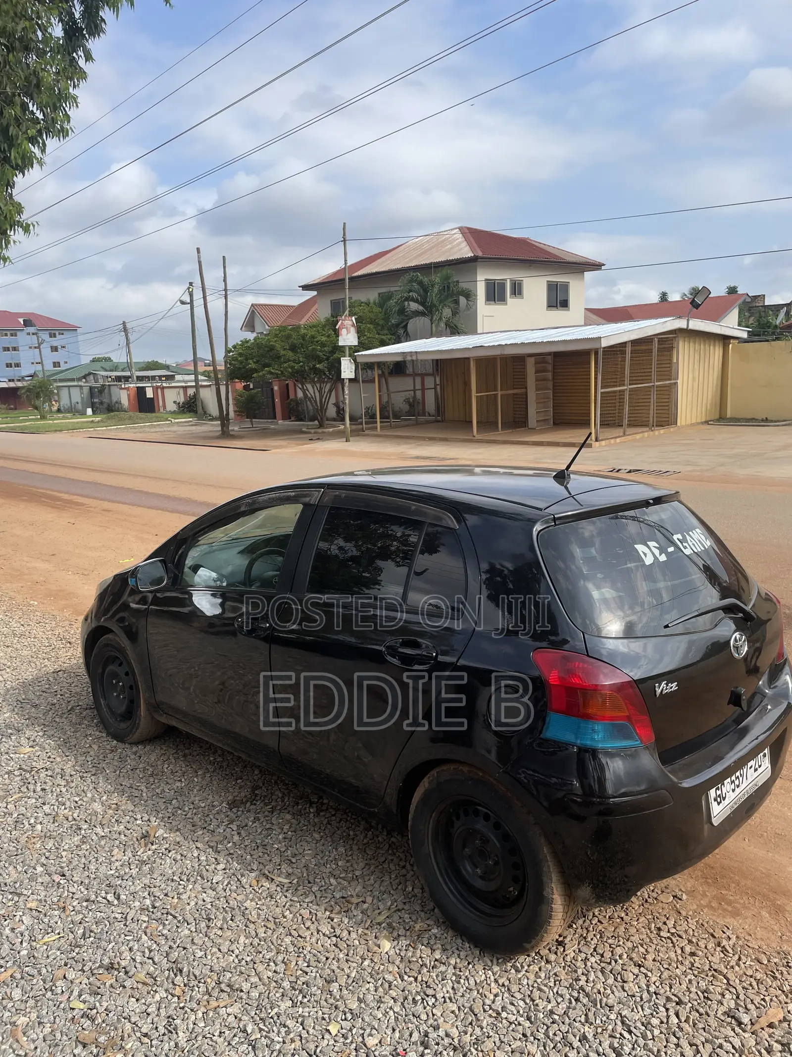 Toyota Vitz 1.0 FWD 3dr 2012 Black
