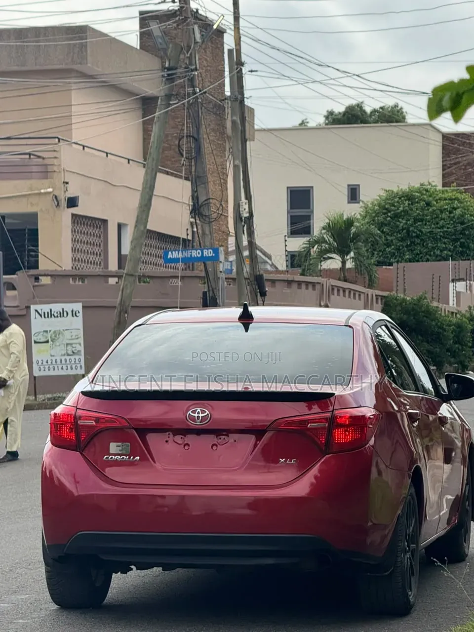 Toyota Corolla XLE (1.8L 4cyl 2A) 2019 Red