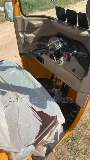 New Bajaj RE 2026 Yellow