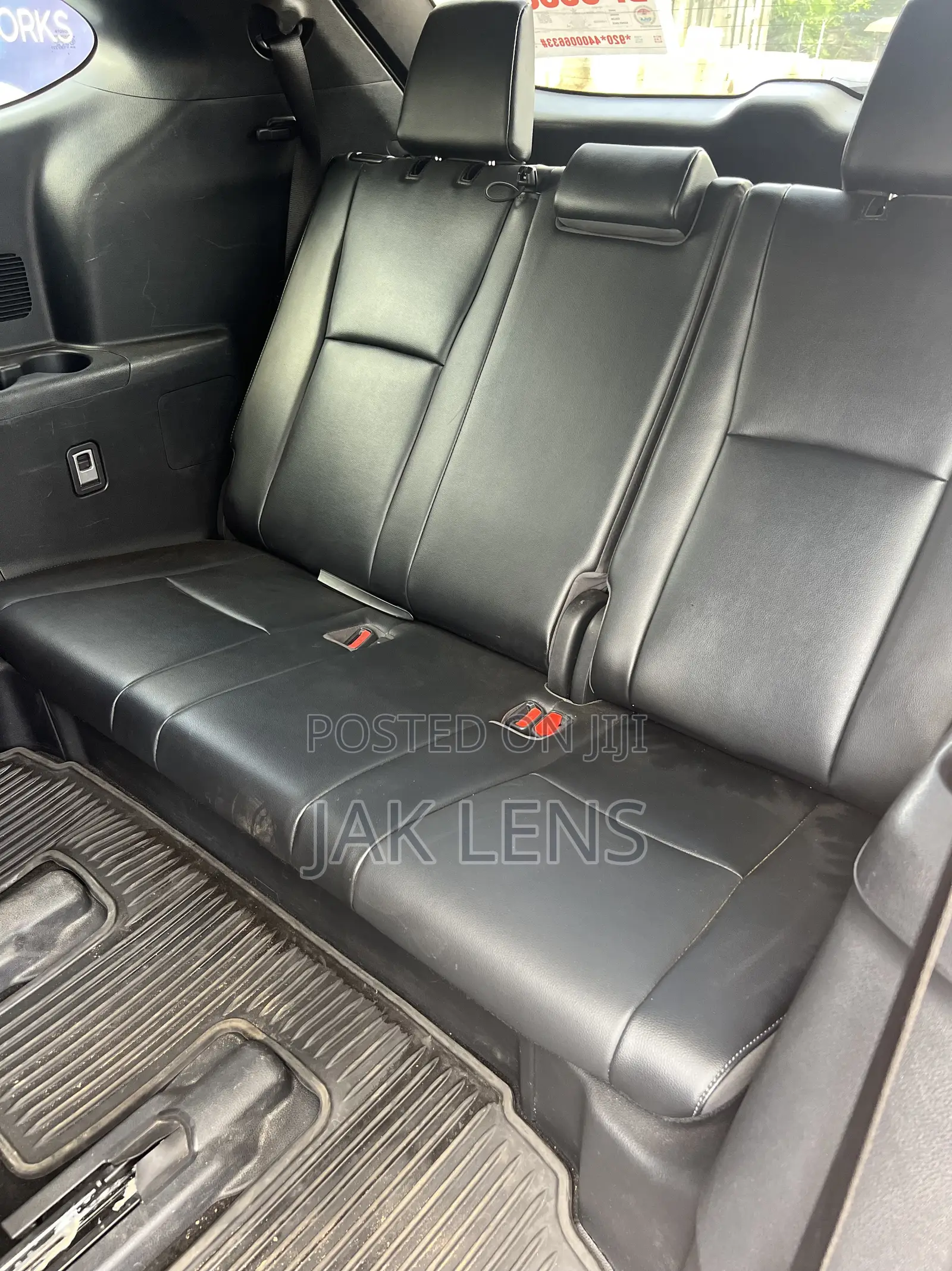 Toyota Highlander XLE FWD 2023 Gray