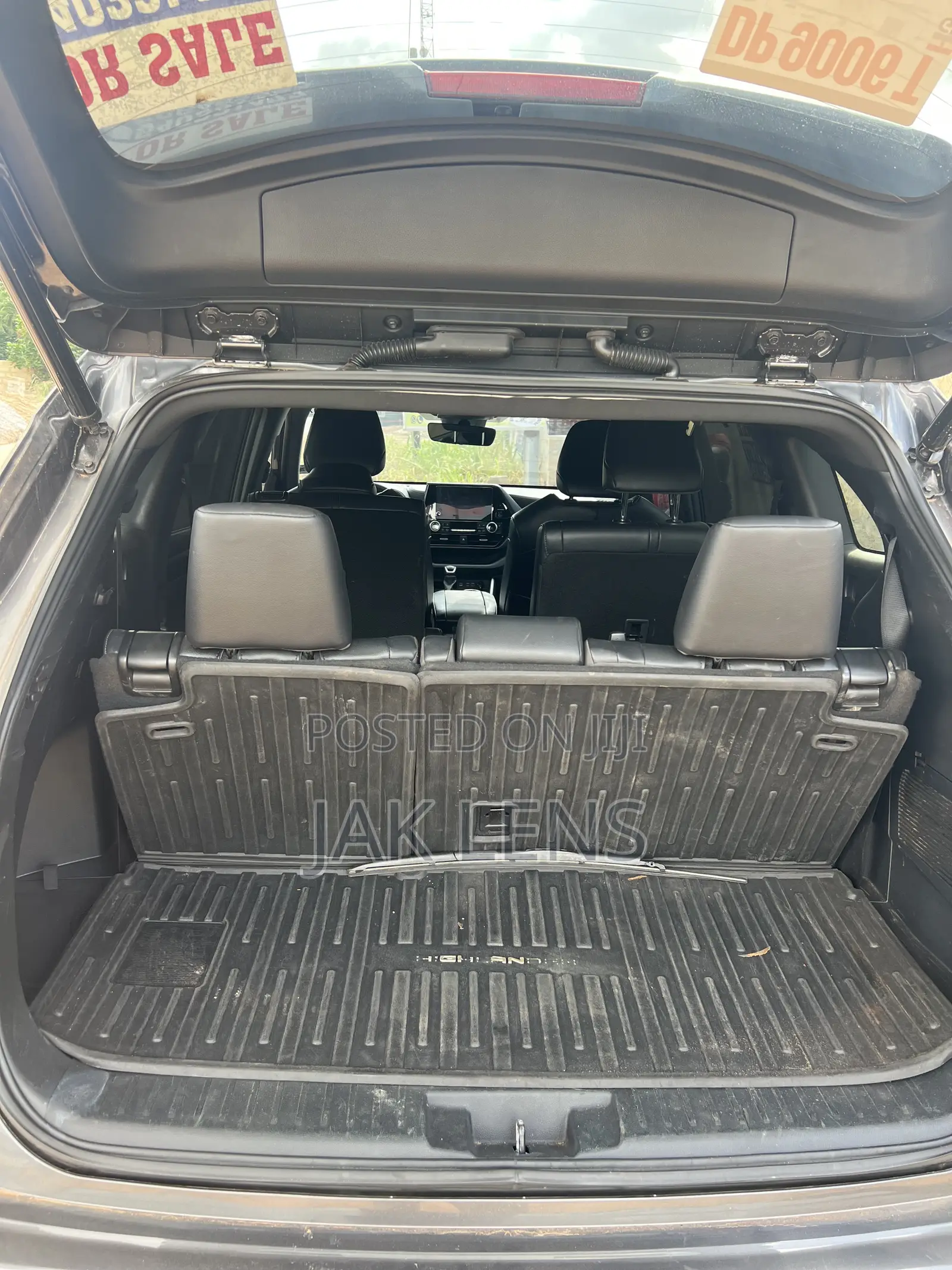 Toyota Highlander XLE FWD 2023 Gray
