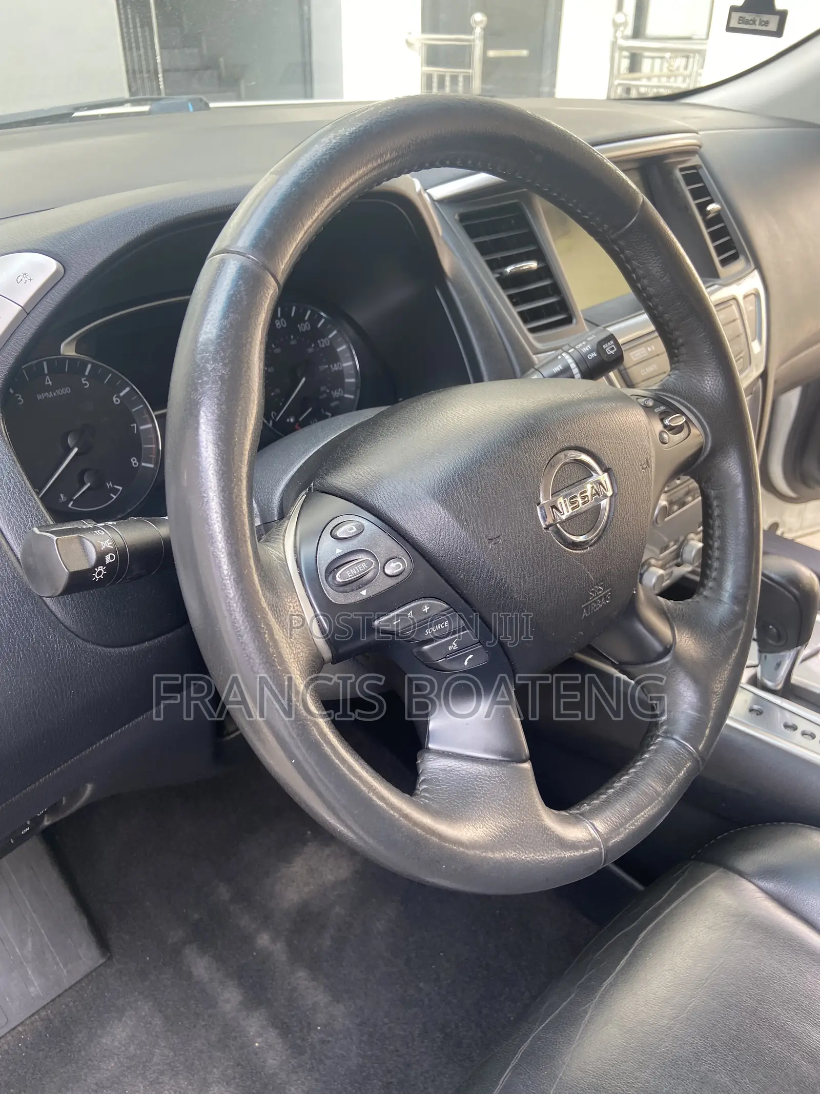 Nissan Pathfinder SL 4dr 4x4 (3.5L 6cyl) 2017 White