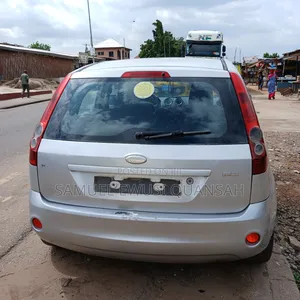 Ford Fiesta 2005 Silver