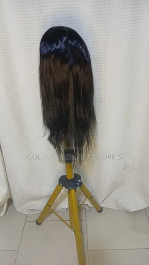 Manniquin With Hair Blend