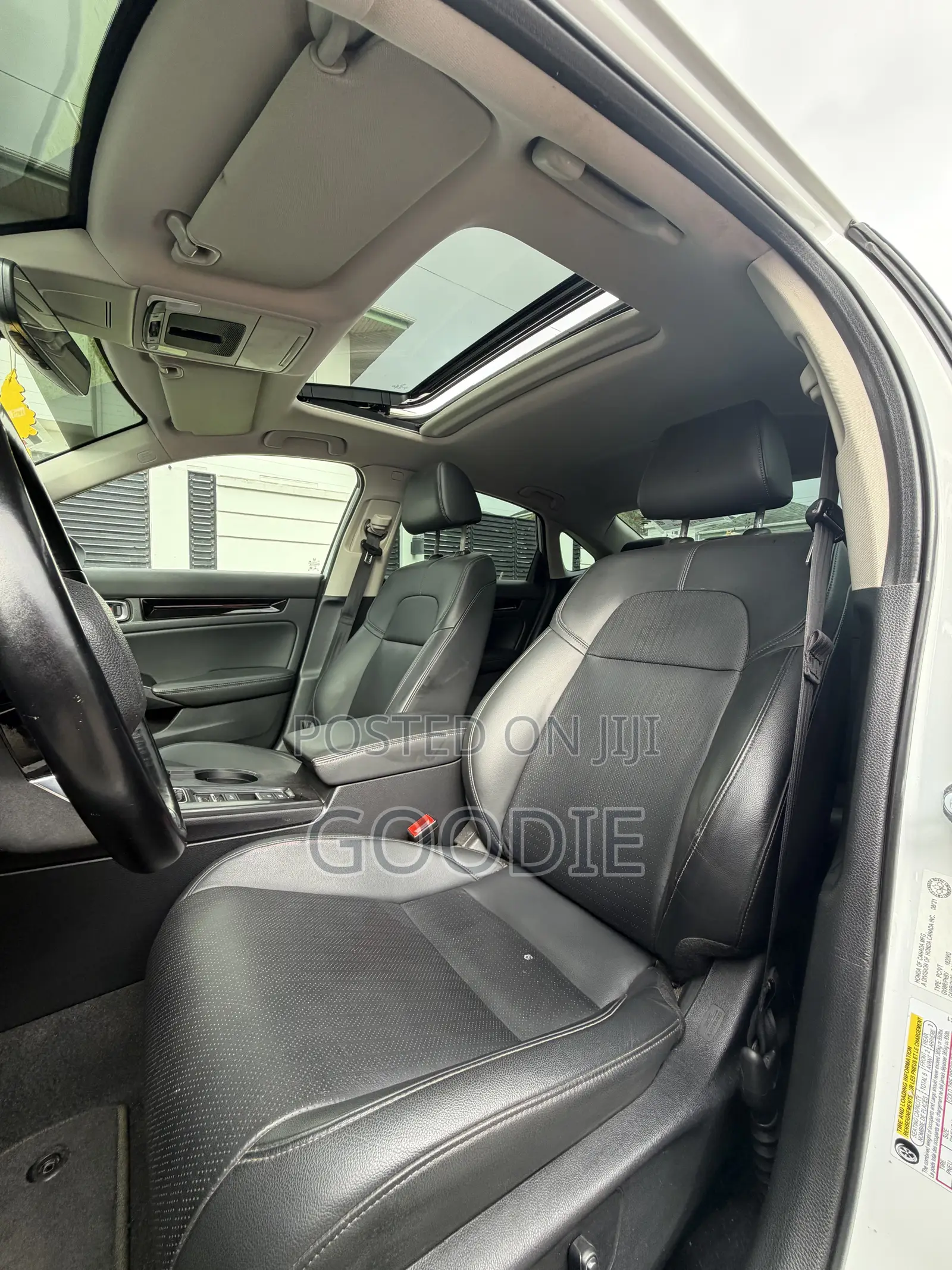 Honda Civic Touring 2022 White