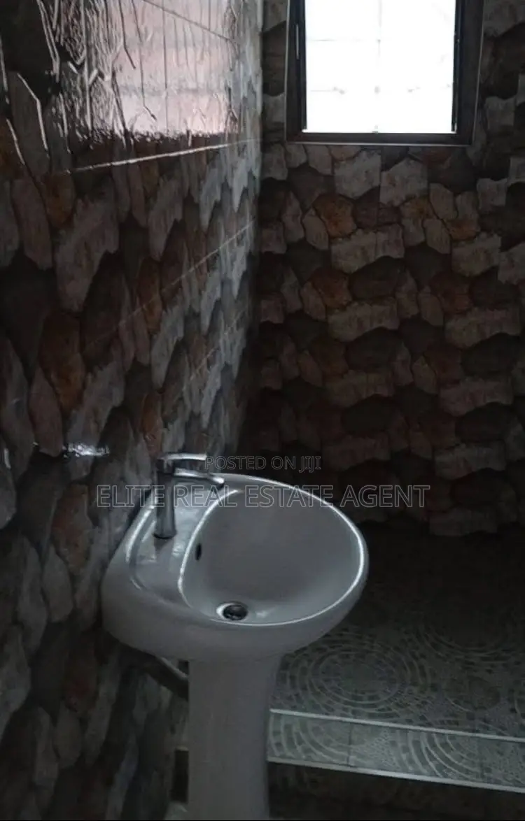 1bdrm Apartment in Sowutwuom for rent